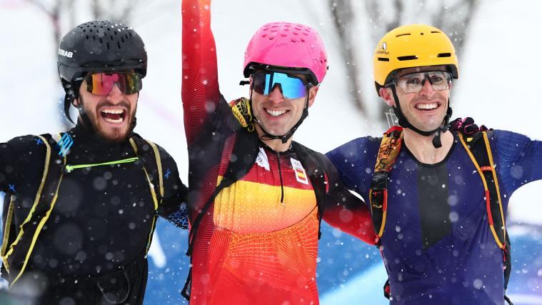 Nikita Filippov (links) gewann als erster russischer Sportler bei diesen Winterspielen eine Medaille. © ANSA / ANNA SZILAGYI