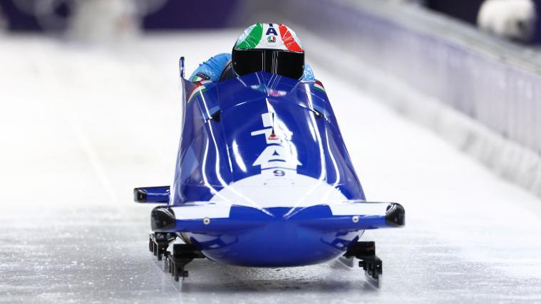 Patrick Baumgartner liegt nach zwei von vier Läufen innerhalb der Top-10. © APA/afp / FRANCK FIFE