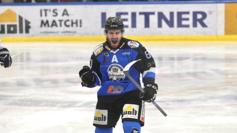 Riesiger Jubel bei Alex Zecchetto und den Wipptal Broncos. © Daniele Frusone