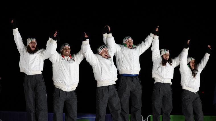 So sehen Medaillengewinner aus, von links: Verena Hofer, Emanuel Rieder, Simon Kainzwaldner, Dominik Fischnaller, Andrea Vötter und Marion Oberhofer. © APA/afp / FRANCK FIFE