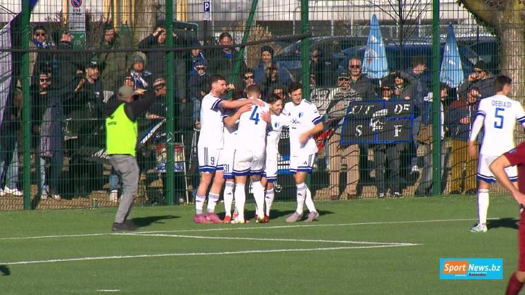 Der FC Obermais hat am Sonntag gegen Portogruaro einen spektakulären 4:0-Heimsieg in der Serie D gefeiert. Überragend waren dabei Jungspund Tizian Stecher und Goalgetter Manuel Brusco. Außerdem haben wir die Oberligapartien zwischen dem Bozner FC und Partschins (0:1) und Gröden gegen Benacense (1:4) gefilmt. © stol