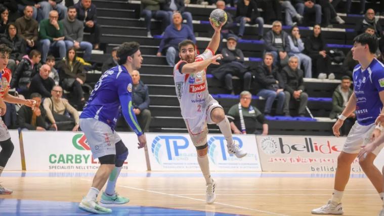 Bozen stemme sich gegen Fasano. © Instagram / Riccardo Dibiase