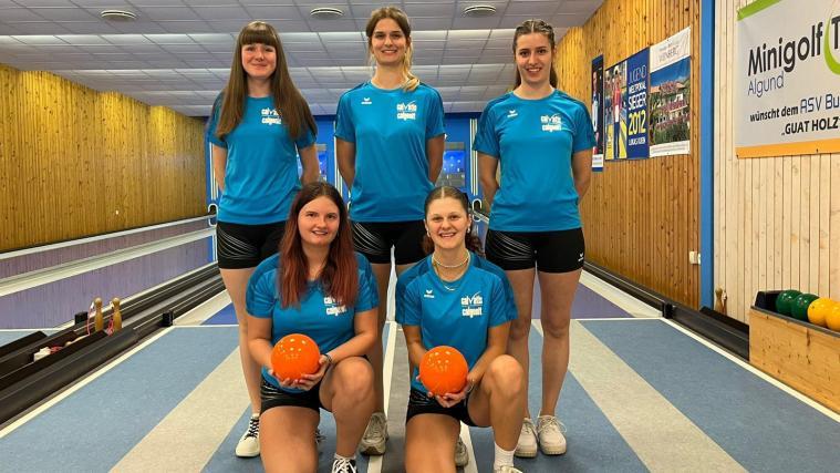 Die Burggräflerinnen  verloren gegen Sarntal nach einem spannenden Spiel nur knapp. Hinten von links Natalie Prantl, Helene Gasser und Judith Gasser; vorne von links Mirjam Kofler und Kristina Pöhl.