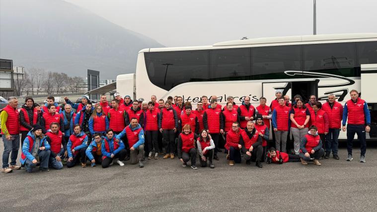 Die Teilnehmer der Special Olympics vor der Abreise.