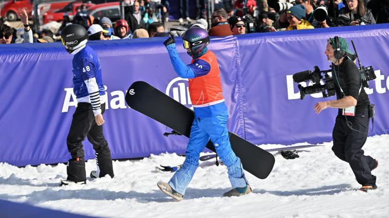 Emanuel Perathoner (Mitte) zeigte auf. © ANSA / Mezzelani GMT/ CIP