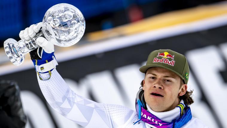 Lucas Braathen hat die Kugel für den Riesentorlauf-Weltcup gewonnen. © ANSA / JEAN-CHRISTOPHE BOTT