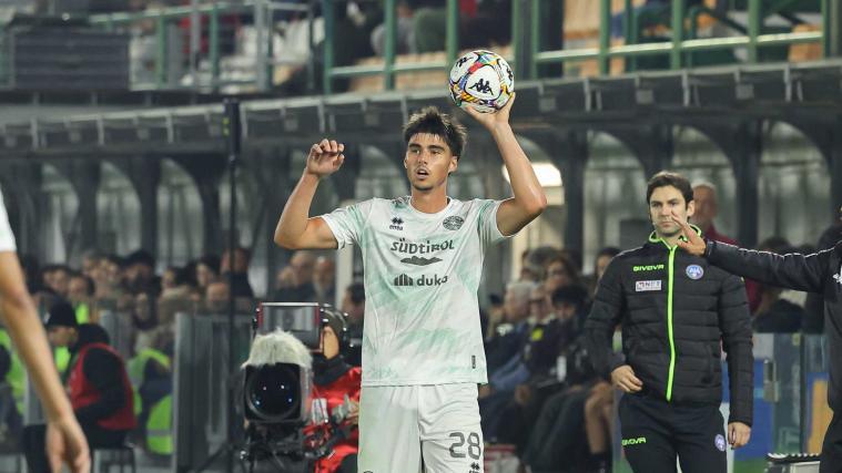 Raphael Kofler ist mit dem FC Südtirol auswärts gefordert.