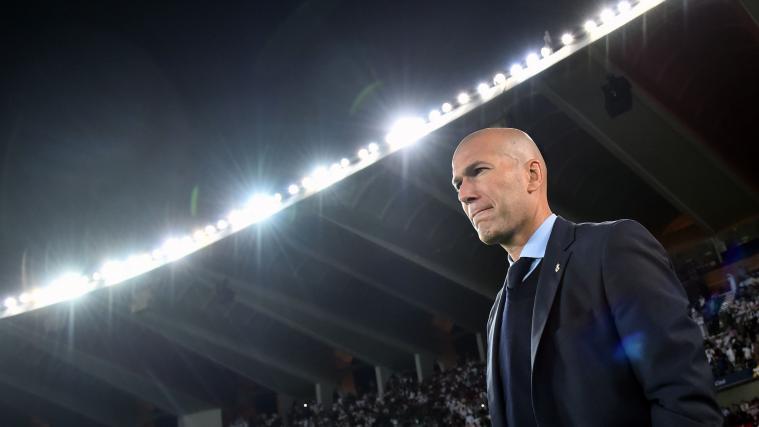 Zinedine Zidane wird als Trainer zurückkehren. © APA/afp / GIUSEPPE CACACE