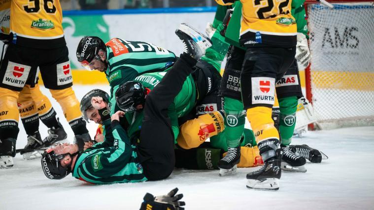 It was every man for himself: Pustertal and Ljubljana played out a wildly chaotic match. © Domen Jancic