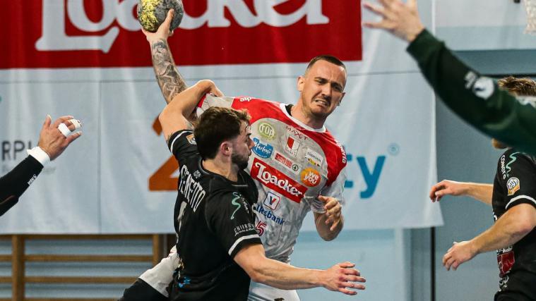 Bozen ist ein Sieg von den Playoffs entfernt. © Instagram / foto.nico