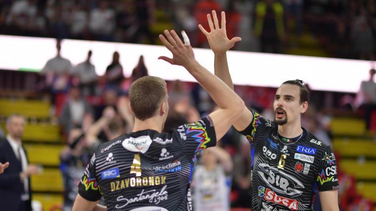 Der Bozner Aufspieler Simone Giannelli (rechts) ist der große Antreiber von Perugia. © Legavolley