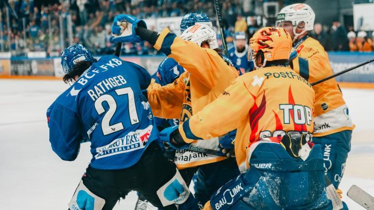 Fribourg-Gotteron und der HC Davos lieferten sich einen harten Kampf. © National League / Social Media