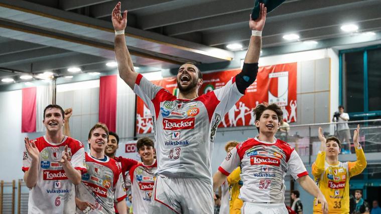 Für Bozen sind die Playoffs zum Greifen nah. © Instagram / foto.nico
