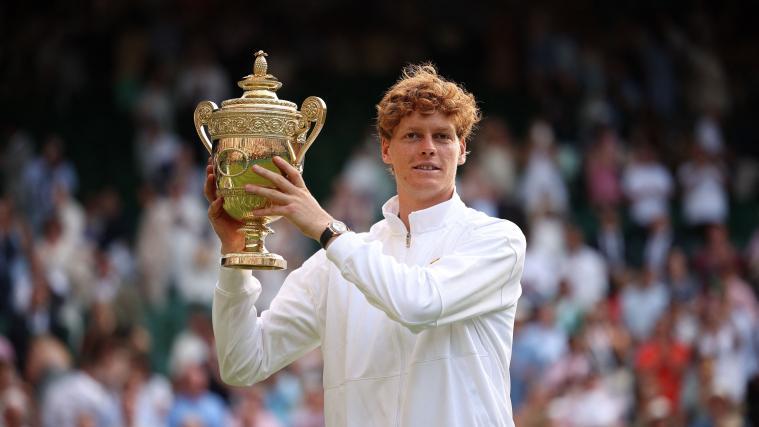 Jannik Sinner ist der erste Wimbledon-Sieger aus Italien. © APA/afp / HENRY NICHOLLS