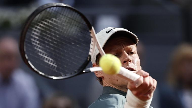 Jannik Sinner trifft am Sonntag auf Elmer Møller. © ANSA / SERGIO PEREZ