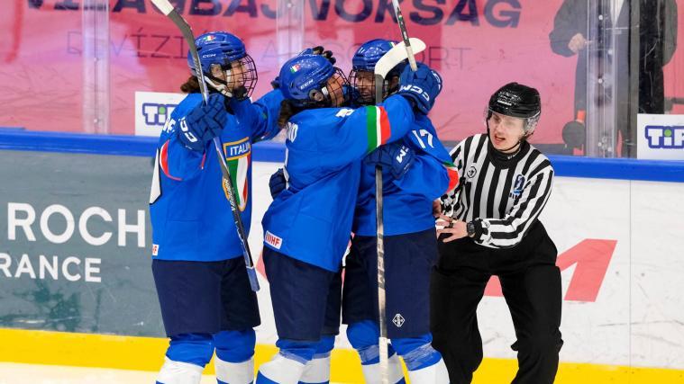 So jubeln die Azzurre über den Sieg. © Vanna Antonello