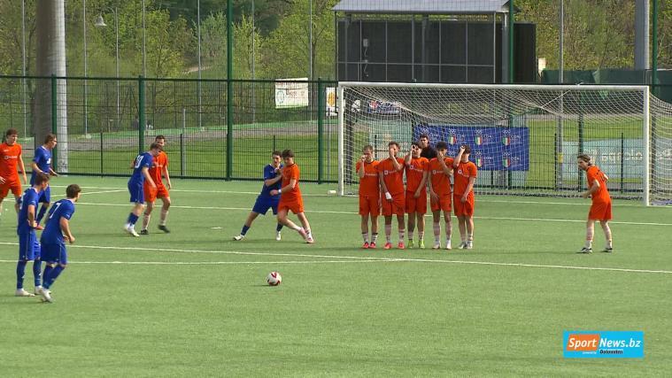 Im neuen SportNews-Spitzler gibt es die Highlights vom Südtiroler Amateurfußball-Wochenende. Aus der Oberliga ist die Partie Bozner FC – St- Pauls (2:1) dabei, aus der Landesliga Stegen – Naturns (0:4) und Gitschberg Jochtal – Gargazon (3:0). © stol