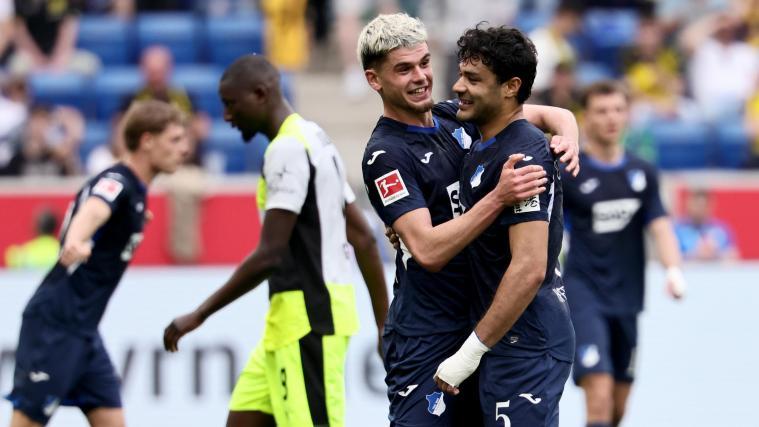 Während Hoffenheim feierte, ließ Dortmund die Köpfe hängen. © ANSA / RONALD WITTEK