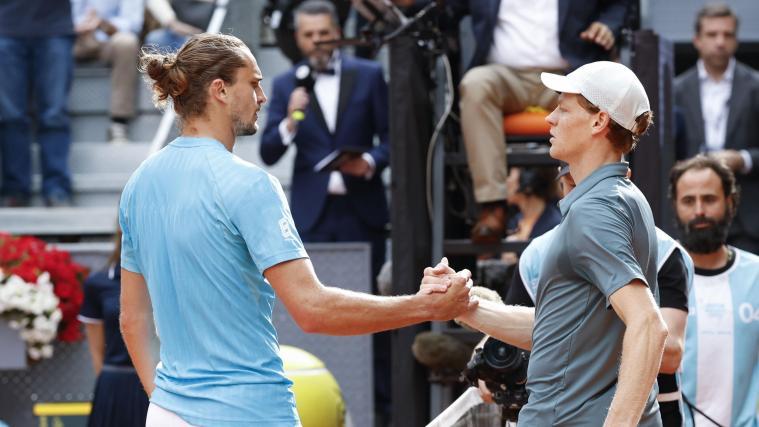 Alexander Zverev (l.) hatte im Madrid-Finale gegen Jannik Sinner keine Chance. © ANSA / CHEMA MOYA