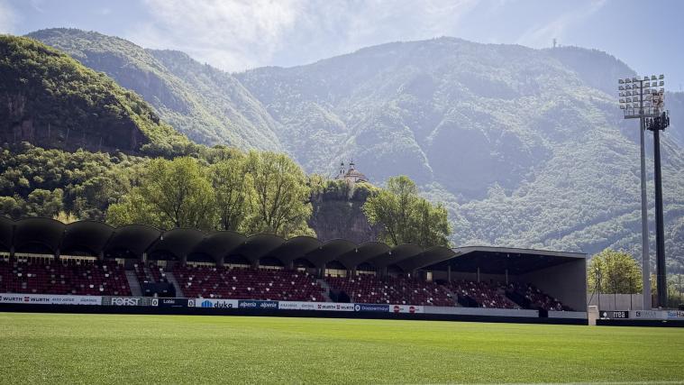Das Bozner Drusus-Stadion sollte am Freitagabend gut gefüllt sein. © FC Südtirol