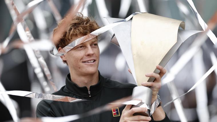 Jannik Sinner hat sich in Madrid die Krone aufgesetzt. © ANSA / SERGIO PEREZ