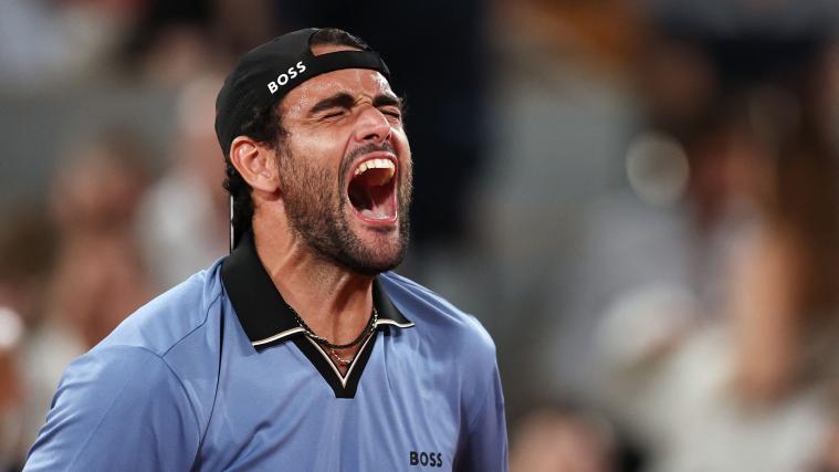 Matteoi Berrettini ist eine Runde weiter. © APA/afp / ANNE-CHRISTINE POUJOULAT