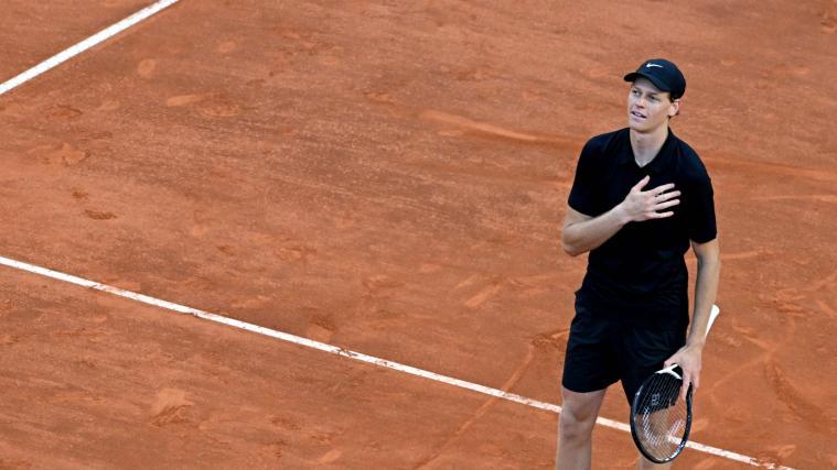 Tennis-Superstar Jannik Sinner hat alle verzaubert. © APA/afp / TIZIANA FABI