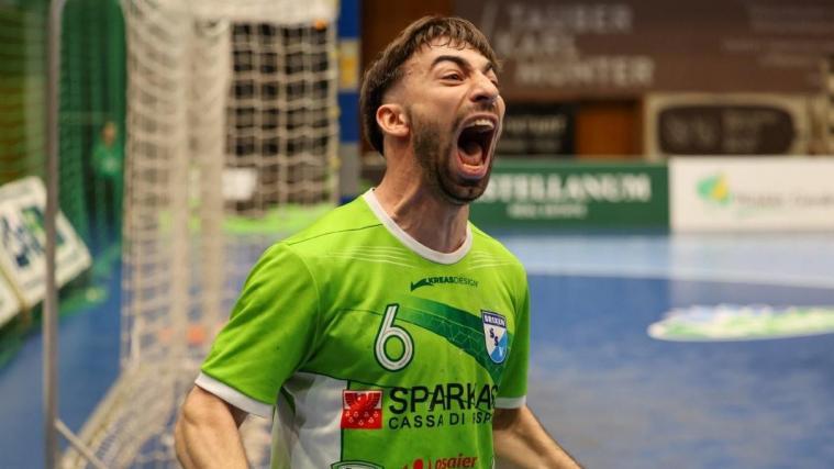 Tomas Della Vecchia & Co. glichen das Abstiegsduell am Samstag aus. © Social Media / SSV Brixen