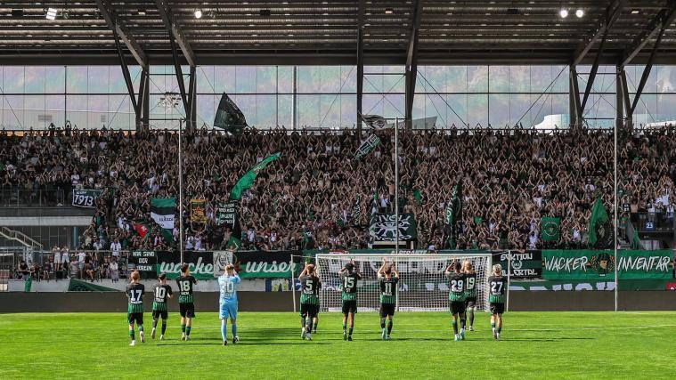 Vor einer mächtigen Kulisse im Innsbrucker Tivoli holte sich Wacker den Cup. © Alexander Pauli Photography / Alexander Pauli