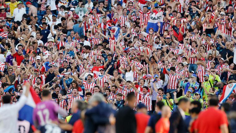 Die Fans aus Paraguay feierten ihre Helden. © APA / MICHAEL REAVES