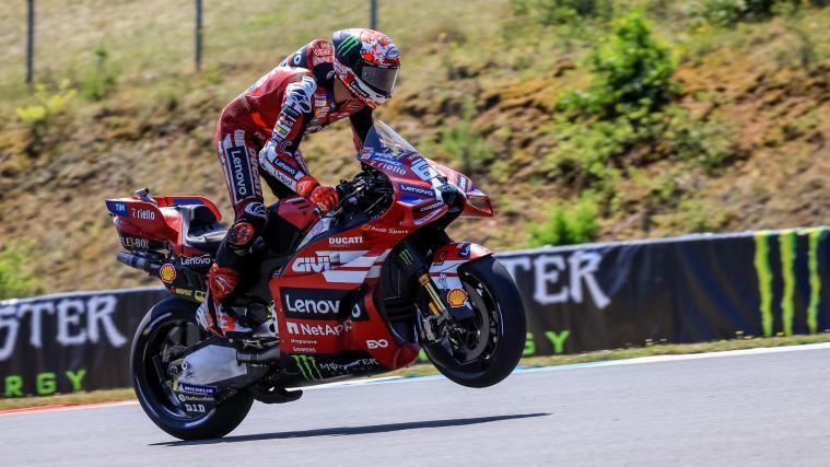 Marco Bagnaia hat den Sprint am Samstag gewonnen. © ANSA / MARTIN DIVISEK
