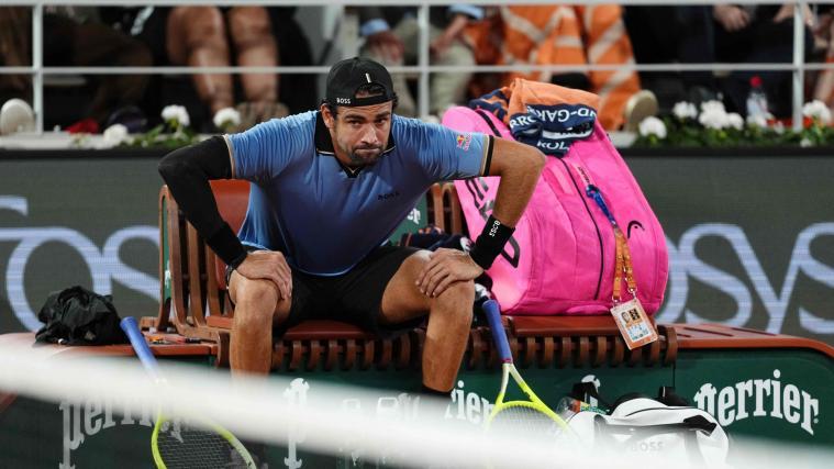 Matteo Berrettini ist raus. © APA/afp / DIMITAR DILKOFF
