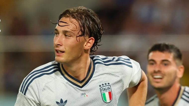Torjäger Pio Esposito schoss Italien zum nächsten Sieg.