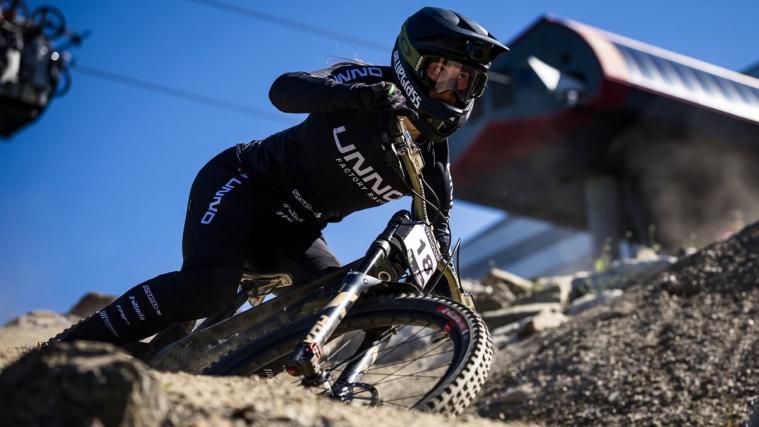 Veronika Widmann beendete den Weltcup auf der Lenzerheide auf Platz 15. © maddogboris