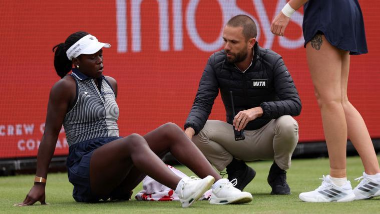 Victoria Mboko hat sich verletzt und verpasst Wimbledon. © APA/afp / ADRIAN DENNIS