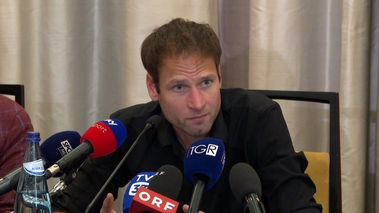 Alex Schwazer wurde zum insgesamt dritten Mal positiv auf Doping getestet.  Der Geher aus Kalch befürchtet erneut eine Intrige, wie er bei der Pressekonferenz am Montagnachmittag in Bozen erklärte. Hier gibt es das Video dazu. © stol