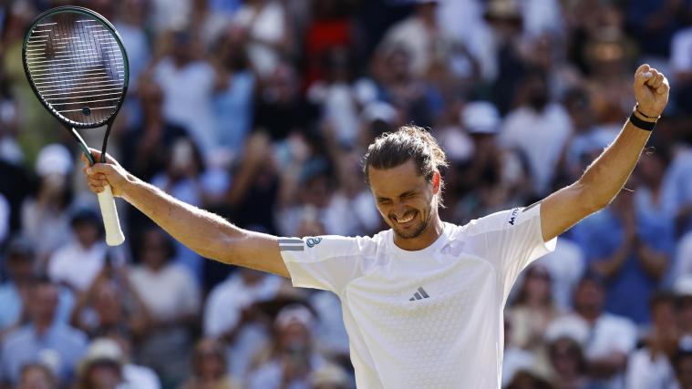 Alexander Zverev steht im Viertelfinale. © ANSA / TOLGA AKMEN
