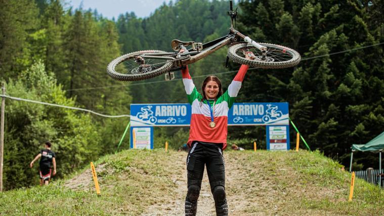 Bleibt Italiens Downhill-Königin: Veronika Widmann. © Yuri Cortinovis