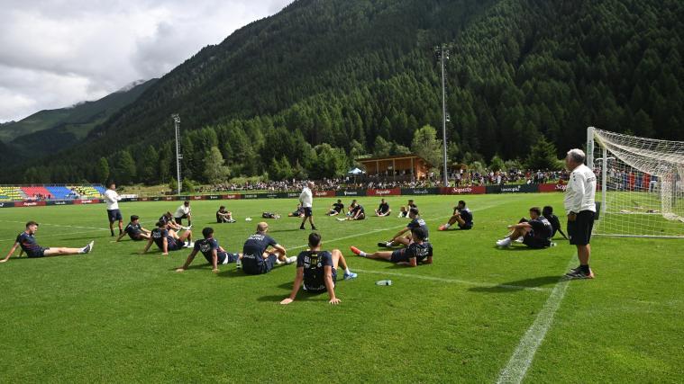 Bologna (im Bild) schlägt sein Trainingslager das vierte Jahr in Folge in Vals Jochtal auf.