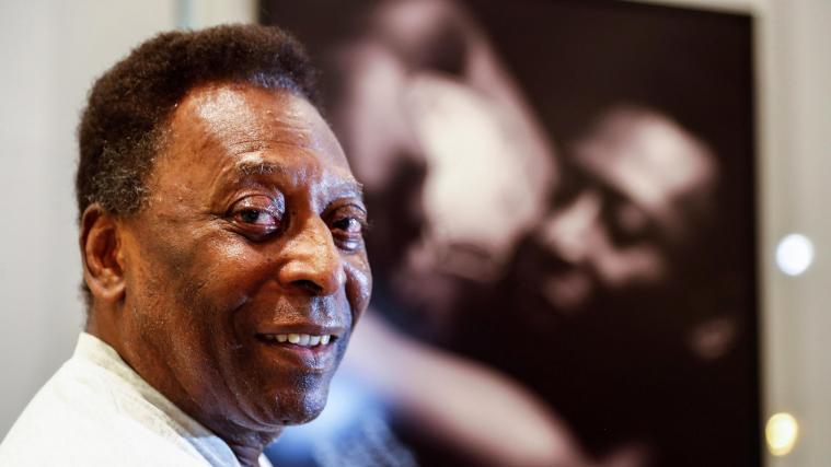 Das Weltmeister-Trikot von Brasiliens Legende Pelé hat für mehrere Millionen Euro den Besitzer gewechselt. © ANSA / SEBASTIAO MOREIRA / GrÃ¡fica