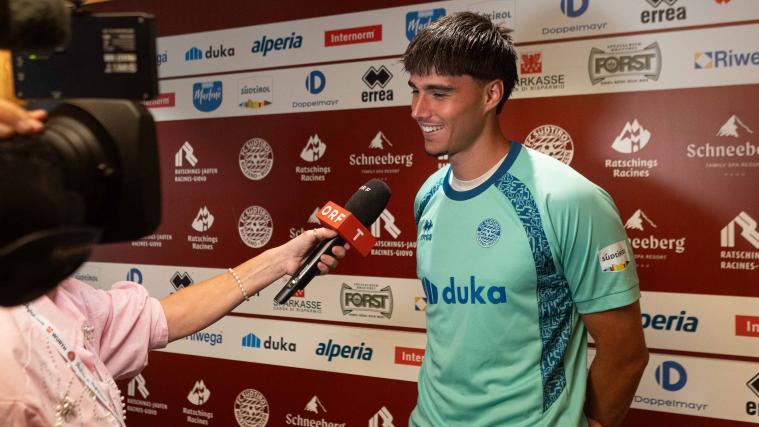 Die Tage als FCS-Profi sind gezählt: Raphael Kofler wurde bereits zu seiner Zukunft auf Sardinien befragt.