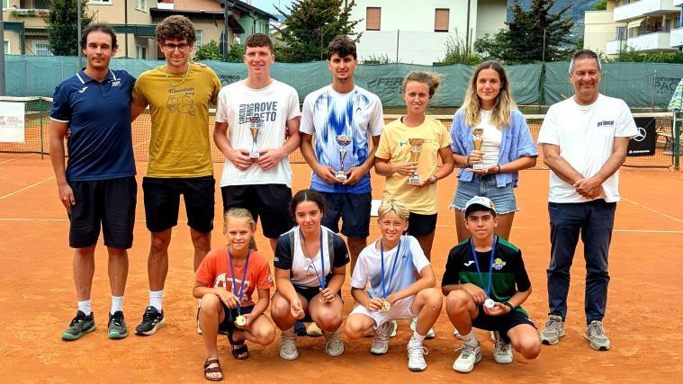 Die Turniersieger und Finalisten beim Turnier in Pergine