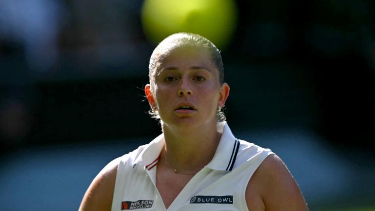 Jelena Ostapenko steht im Mittelpunkt. © APA/afp / GLYN KIRK