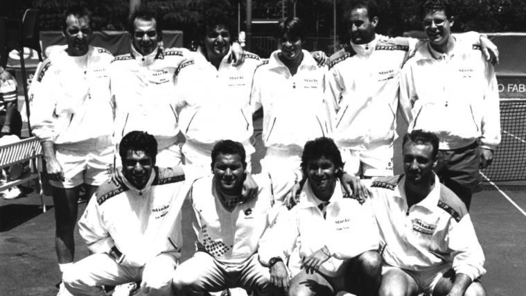 Mit diesem Team holte der TC Bozen 1994 den Serie-B-Titel. Stehend von  links: Paolo Bardessa, Marco Meneschincheri, Kapitän Renato Vavassori, Mosè Navarra, Massimo Bertolini, Fabio Selle; hockend: Juri Margotto, Floriano Salvoni, Nicola Bruno, Manuel Gasbarri © Reinhold Eheim