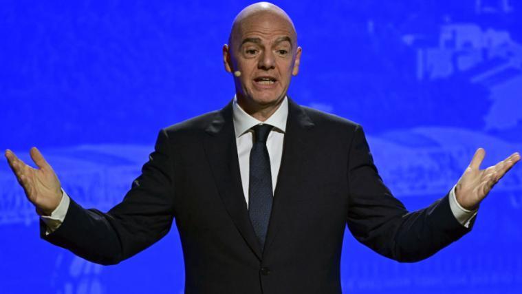 Scharfer Gegenwind für Gianni Infantino. © APA/AFP / PABLO PORCIUNCULA