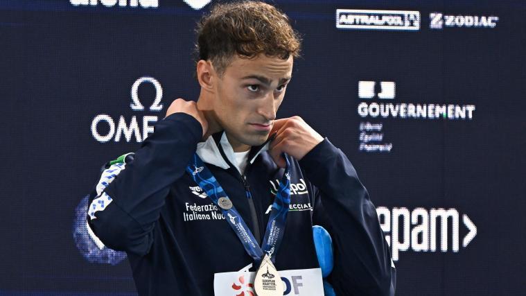 Alberto Razzetti hat bei der Schwimm-EM in Paris die Silbermedaille geholt. © APA/afp / JULIEN DE ROSA