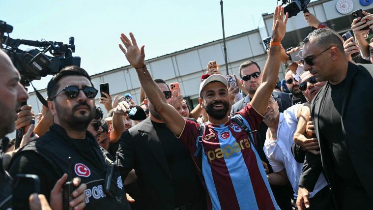 Mohamed Salah wurde in der Türkei wie ein Rockstar empfangen. © APA/afp / OZAN KOSE