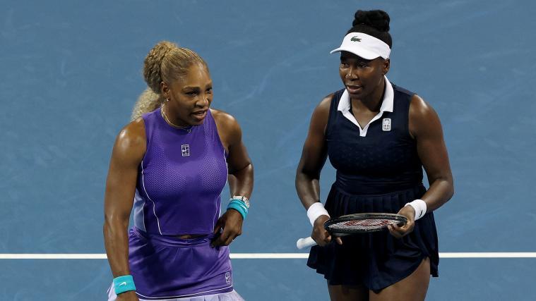 Serena (links) und Venus Williams. © APA / MATTHEW STOCKMAN