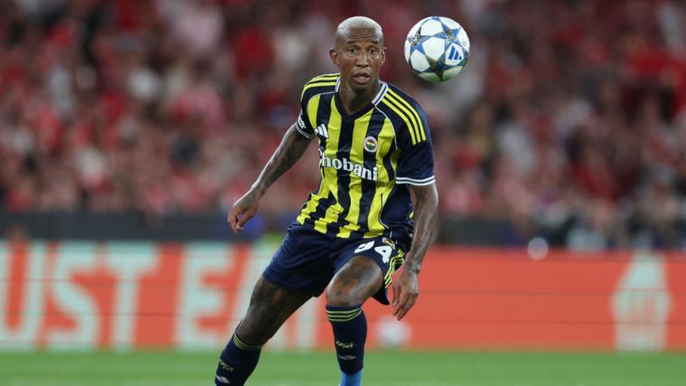 Talisca brachte Fenerbahce in Führung. © APA/AFP / PATRICIA DE MELO MOREIRA