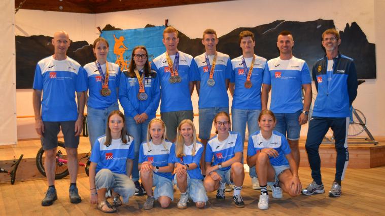Villanders feiert seine Einrad-Weltmeister.